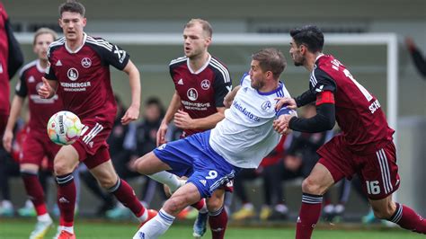 Nürnberg x Schalke: Um duelo de gigantes pela Bundesliga 2