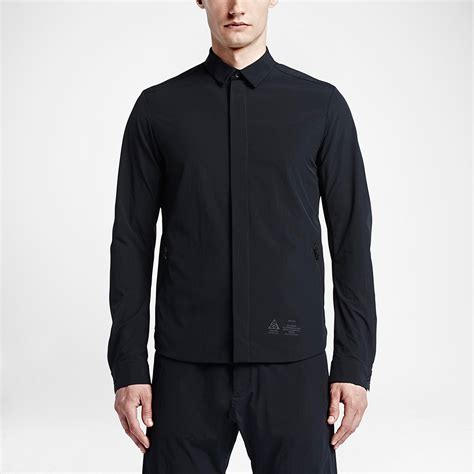 NIKELAB ACG Shirt: A Comprehensive Analysis of Functionality and Style