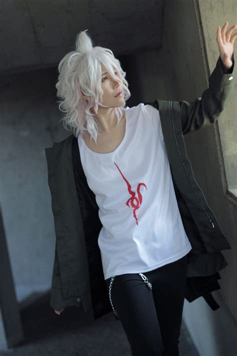 Nagito Komaeda Cosplay: Embodying the Enigmatic Antagonist