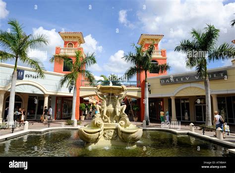 Naples Factory Outlets