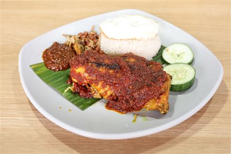 Nasi Lemak Ayam Taliwang: A Taste of Indonesian Culinary Heaven