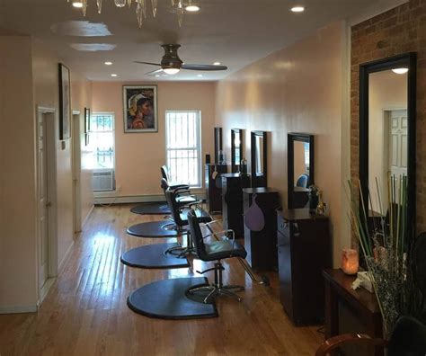 Natural Hair Salons in Brooklyn: Where to Find the Best Stylists and Services