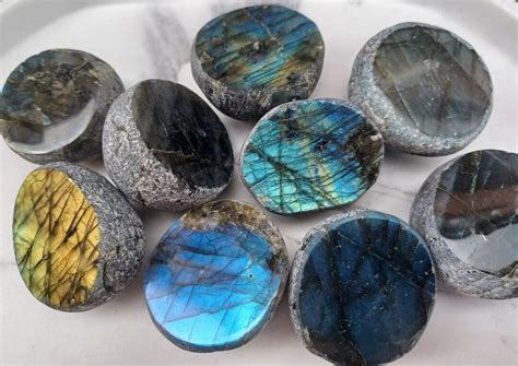 Natural Labradorite: A Captivating Stone of Transformation and Mysticism