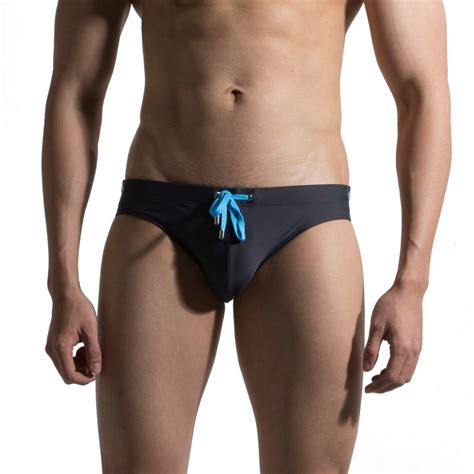 Navigating Swim Brief Options for the Plus-Size Gentleman