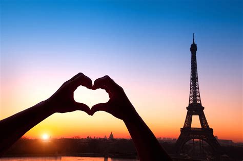 Navigating the City of Love: A Guide to Paris for American Expats