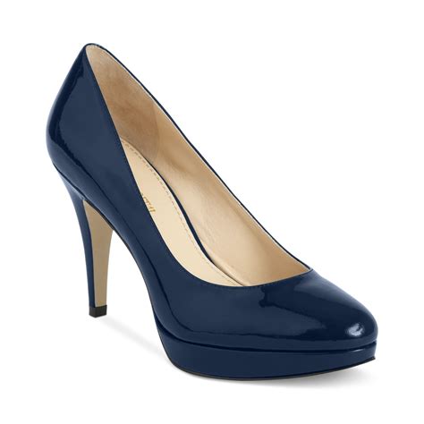 Navy Blue Pumps: The Essential Guide to Looking Fabulous