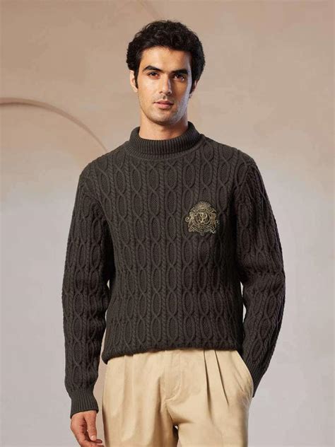 Navy Sweatshirts: A Timeless Essential for Style and Comfort