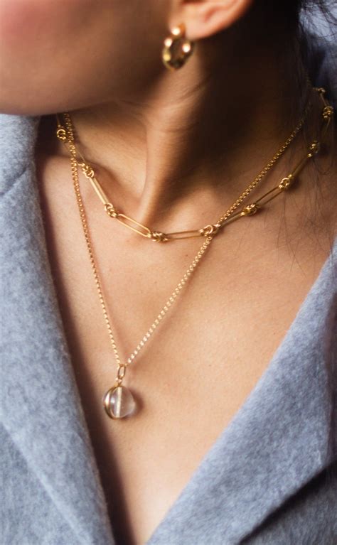 Necklaces with Stones: A Timeless Adornment with Endless Possibilities