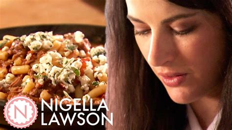 Nigella Bites: Unveiling the Culinary Secrets of London's Cooking Icon