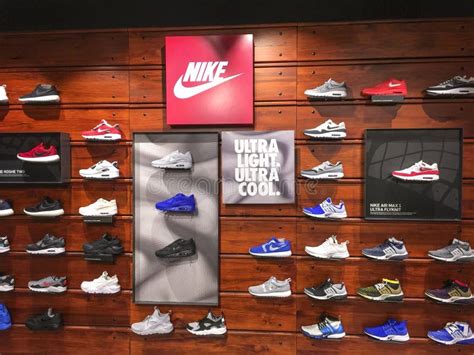 Nike Shop Shoes