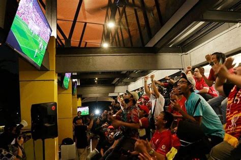 Nobar: Panduan Menonton Bola Bersama yang Menyenangkan dan Tak Terlupakan