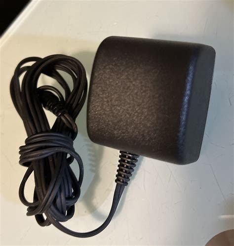 Nokia 3586i Travel Charger 110 240v Reader