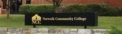 Norwalk Community College Course Catalog Spring 2015