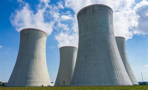 Nuclear Power ETFs: A Comprehensive Guide for Investors