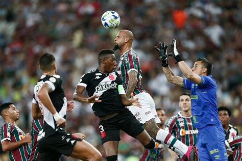 O Clássico dos Gigantes: River Plate x Club Nacional de Football Minuto a Minuto