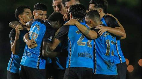 O Encontro de Gigantes: Atlante x Cancún FC
