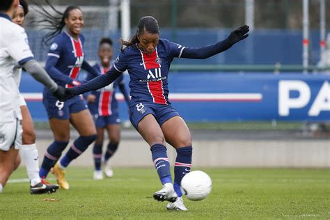 O Futebol Feminino do Paris Saint-Germain: Uma Força Imparável