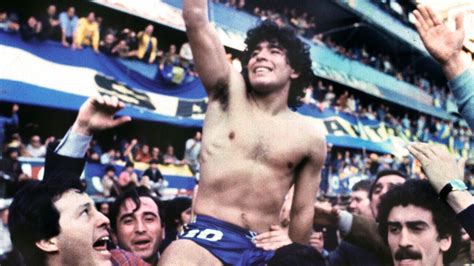 O Magnífico Maradona e o Lendário Boca Juniors: Uma História de Paixão e Triunfo