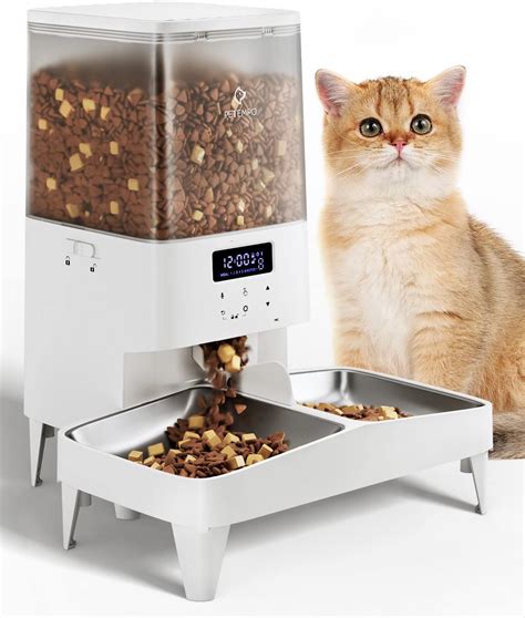 OXO automatic cat feeder design