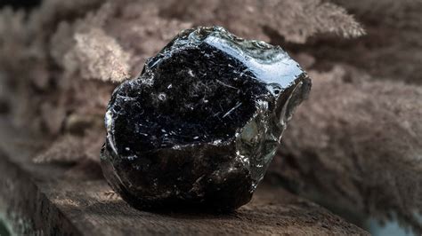 Obsidian Crystal Meaning: Unveiling the Mystique of a Volcanic Gem