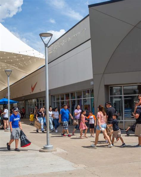 Oklahoma Outlet Mall Shopping: A Comprehensive Guide to Unbeatable Deals