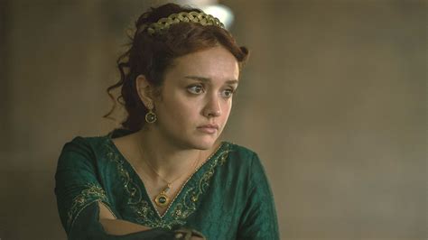 Olivia Cooke's Feet Scene in House of the Dragon: A Closer Look