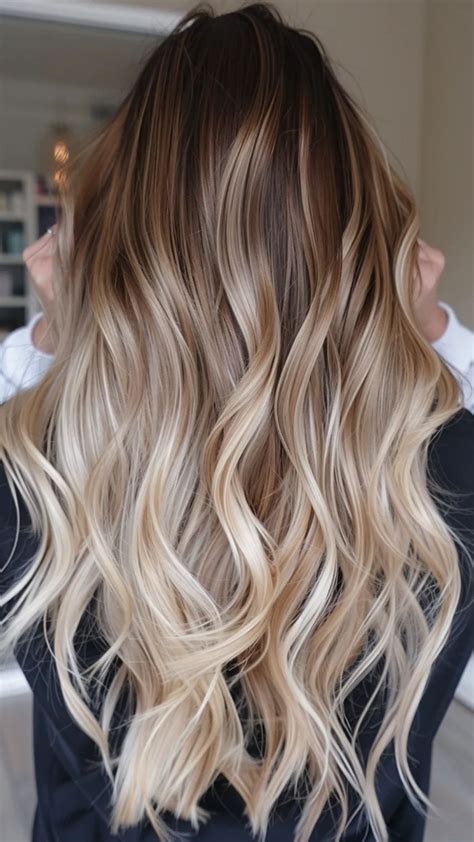 Ombre Blonde: A Harmonious Fusion of Light and Dark