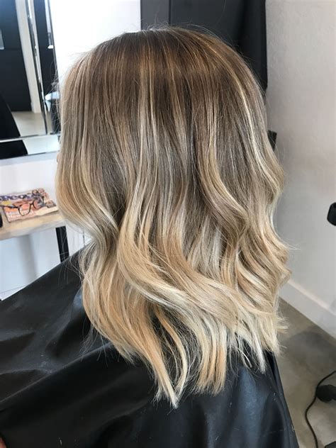 Ombre Blonde: A Sublime Fusion of Light and Shadow