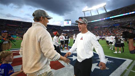 On The Field with Eli and Peyton Manning Doc