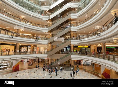 One Utama Shopping Mall, Kuala Lumpur: A Shopper's Paradise with 4.2 Million Monthly Visitors