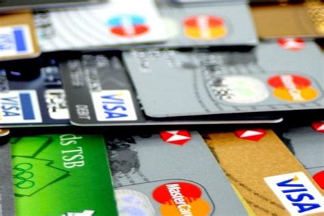 Online Shopping-Only Credit Card: A Revolutionary Way to Manage Finances in 2025