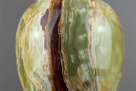 Onyx Green: A Stone of Growth, Abundance, and Protection