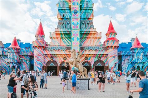 Opções de transporte para chegar no Beto Carrero World