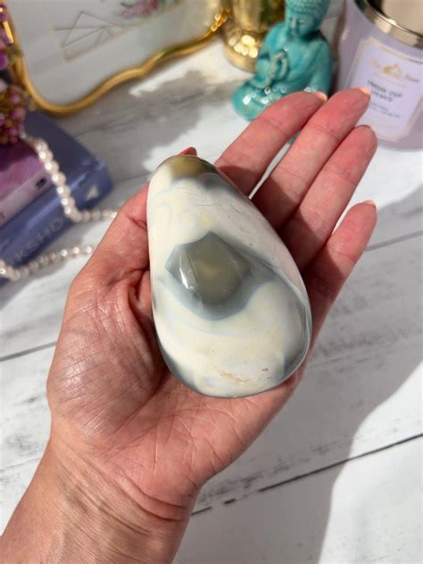 Orca Agate: Uncover the Enigmatic Gemstone of the Sea