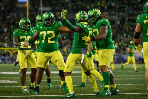 Oregon Football: A Historical Perspective