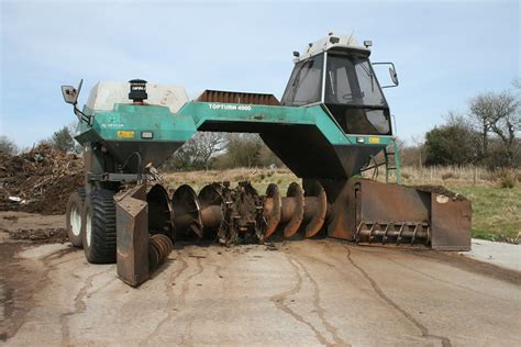 Organic Compost Turner: A Revolutionary Approach to Waste Management