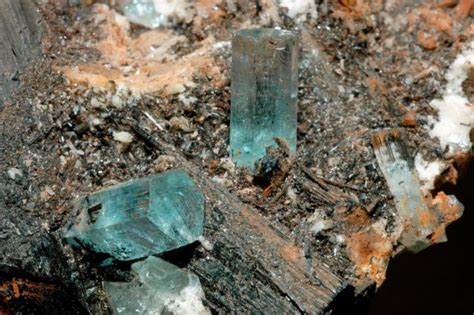 Origins and Formation of Aquamarine