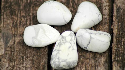 Origins and History of Howlite