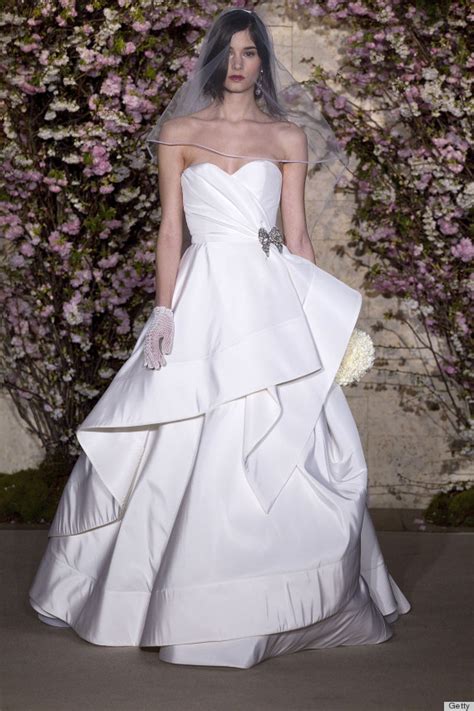 Oscar de la Renta: A Legacy of Bridal Elegance