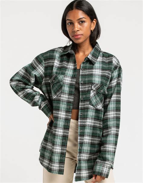 Oversized Flannels: