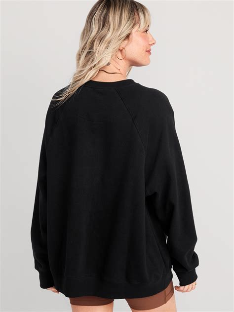 Oversized Tunic Sweatshirts: A Versatile and Comfortable Staple