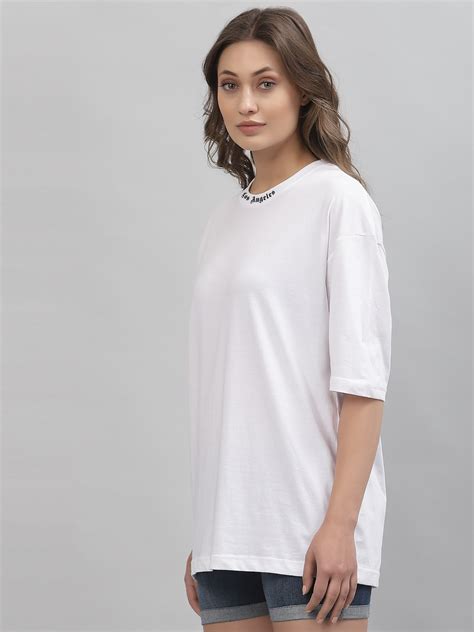 Oversized White Shirts: A Timeless Wardrobe Staple