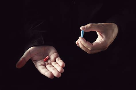 Pílula Azul ou Vermelha: Desvendando o Dilema da Escolha