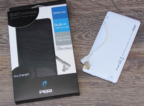 PERI GoCharge Portable integrated Lightning Reader