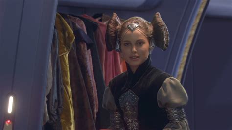 Padmé Amidala's Enchanting Wardrobe in Star Wars: Clone Wars