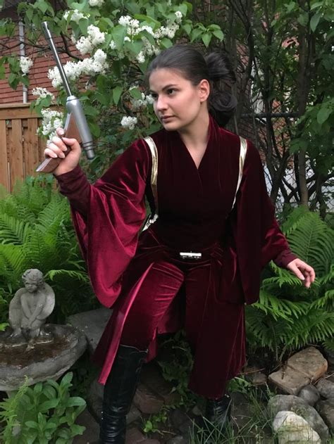 Padmé Amidala Cosplay: Embracing the Queen's Legacy