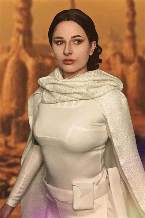 Padmé Amidala Costumes for Adults: A Guide to the Perfect Cosplay