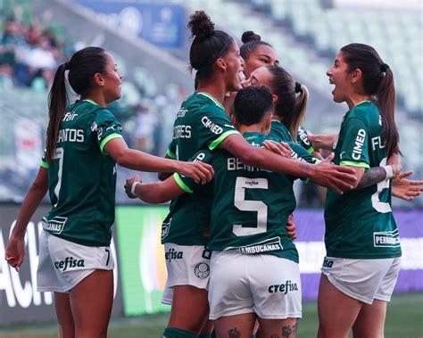Palmeiras Feminino x Botafogo Feminino: Um Duelo de Gigantes no Brasileirão A1 2024