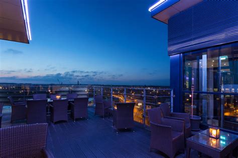 Panorama Bar & Grill: