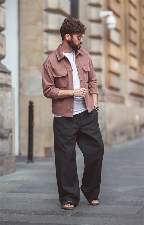 Parachute Pants: A Comprehensive Guide to the Baggy and Utilitarian Trend